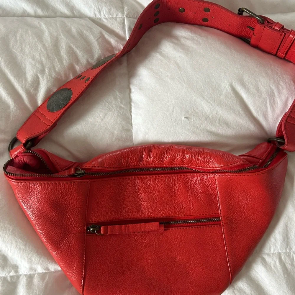 NEW Free people embellished sling bag - Picture 4 of 4